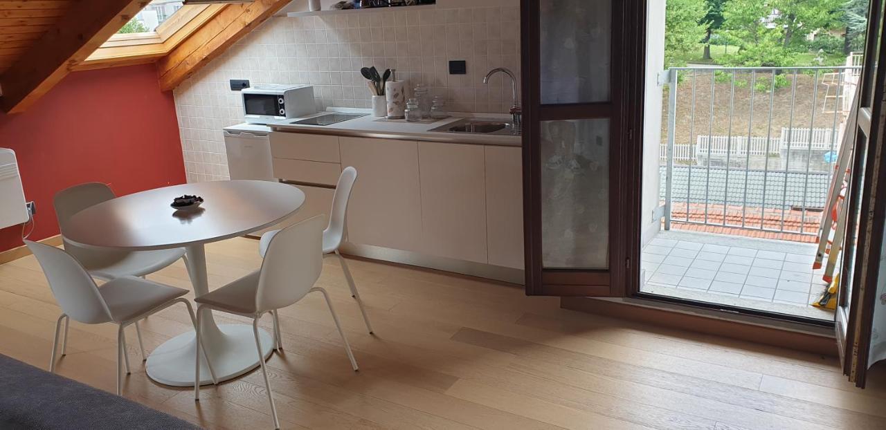 Appartamento Residenza Lavinia Monforte dʼAlba Εξωτερικό φωτογραφία
