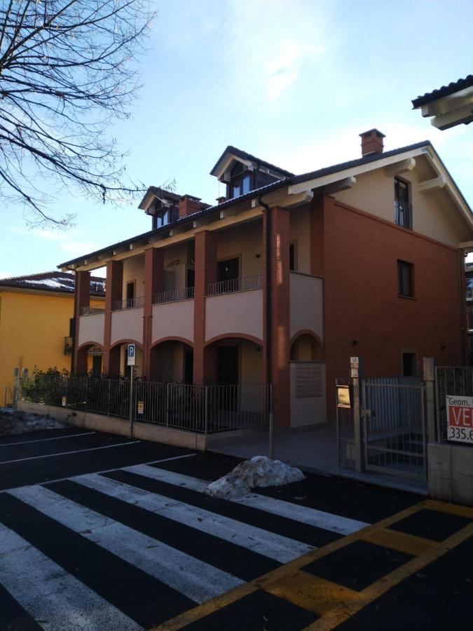 Appartamento Residenza Lavinia Monforte dʼAlba Εξωτερικό φωτογραφία