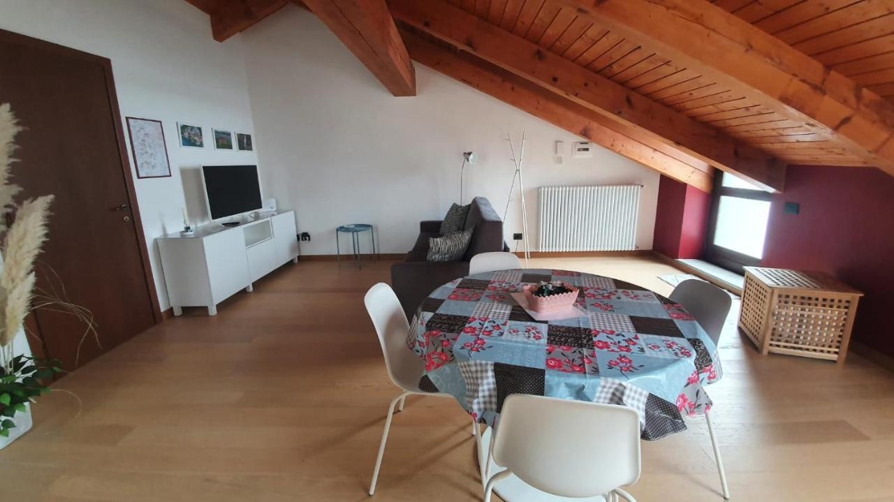 Appartamento Residenza Lavinia Monforte dʼAlba Εξωτερικό φωτογραφία