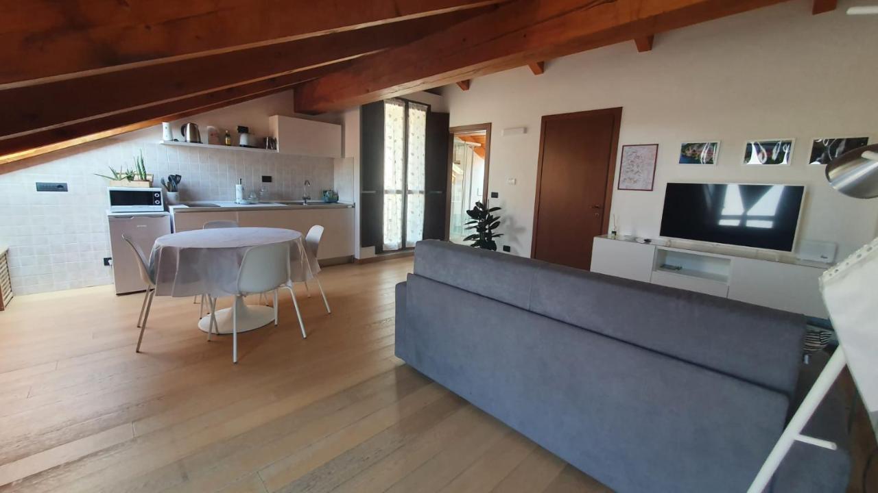 Appartamento Residenza Lavinia Monforte dʼAlba Εξωτερικό φωτογραφία